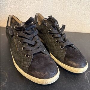 Paul‎ Green Black and Cream Casual Sneakers